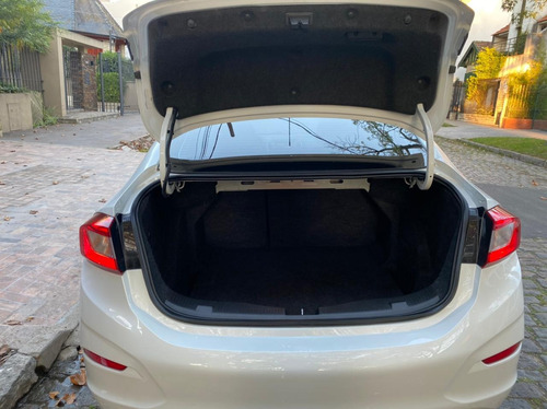 Chevrolet Cruze 1.8 Ls Mt 2019