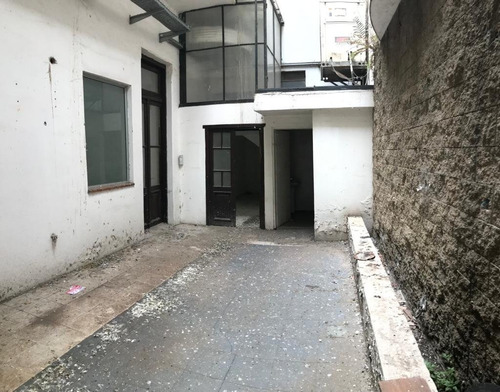 Imagen 7 de 25 de Alquiler. Oficina. 5 Ambientes. Vidriera. Patio. Córdoba Y Dorrego.