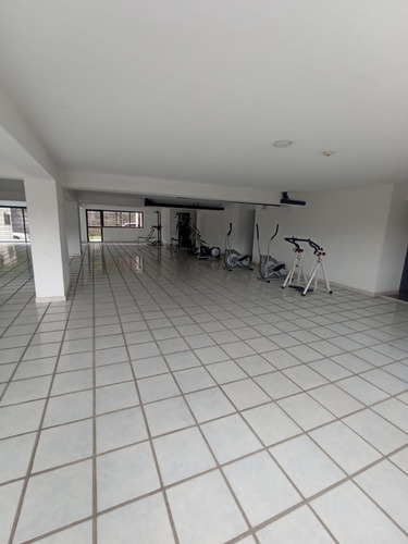 Imagen 10 de 11 de Apto En Venta Urbanizacion Miranda