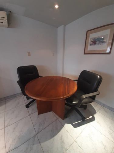 Imagen 4 de 14 de Oficina En Venta Av. Bolivar