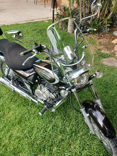 Moto Bajaj Avenger 220,