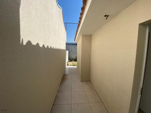 Casa Para Venda Em Ponta Grossa, Ronda, 3 Dormitórios, 1 Suíte, 2 Banheiros, 2 Vagas - L-554112d_1-1530176