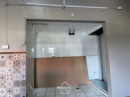 Local Comercial 30m En Arriendo En Quillota.