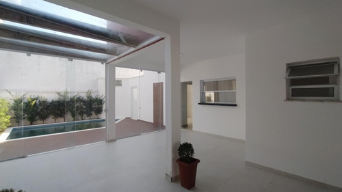 Imagem 7 de 14 de Casa Lado Praia