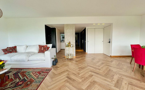 Exclusivo Y Único Con Una Vista De Ensueño, 2dorm. - 200 M². - Gastos Incluidos. / Sobre Republica De La India