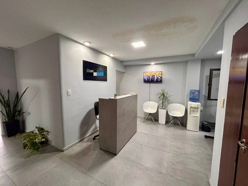 Venta Oficina + Baulera | Zona Tribunales