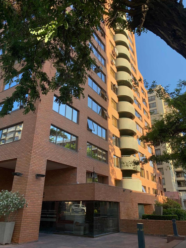 Oficinas En Arriendo - Napoleón, El Golf.