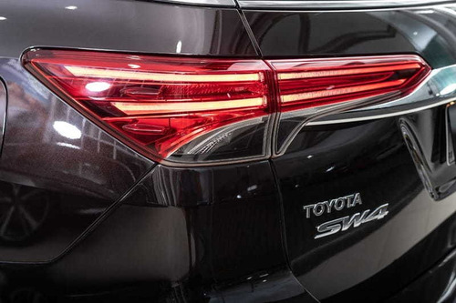 Imagem 15 de 15 de Toyota Hilux Sw4 Sr-x 2.8tdi 177cv 4x4 7lug. Aut./2019