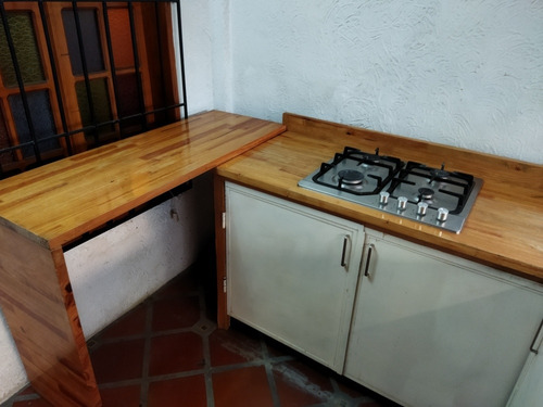 Cocina Con Tope De Pino 32mm L (Usado)