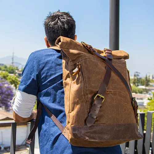 Mochila lona y cuero new arrivals