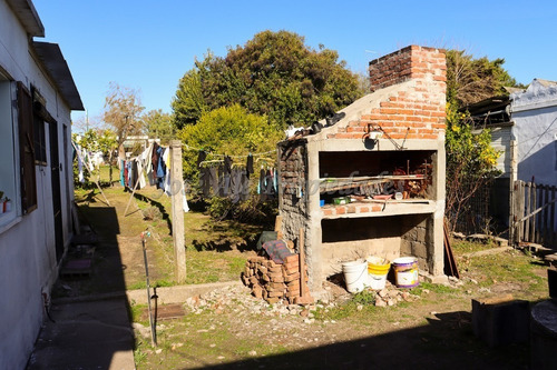 Imagen 14 de 17 de En Venta Casa De Dos Dormitorios Colonia Del Sacramento