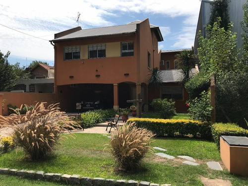 Excelente Chalet En Venta, Del Viso, B° C° Parque Peró