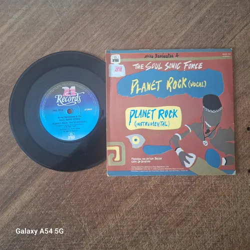 Compacto Afrika Bambaataa & Soul Sonic Force - Planet Rock