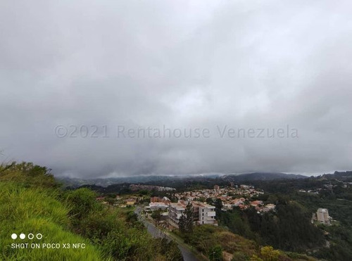 Imagen 3 de 6 de Terreno En Venta Loma Linda Mls #23-755 Estupendo Terreno Con Increible Vista, Envidiable Clima Fresco Y De Montaña, Ubicado En Prestigiosa Urbanizacion