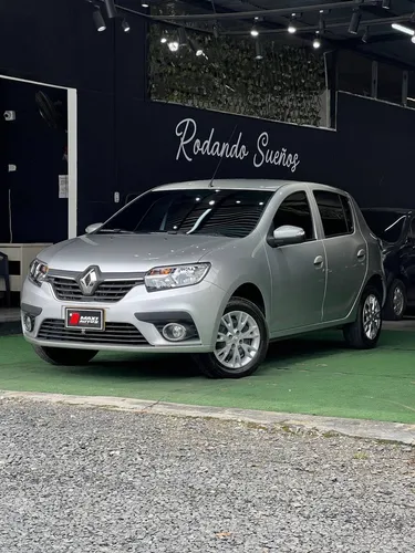 Renault Logan 1.6 Privilege / Intens