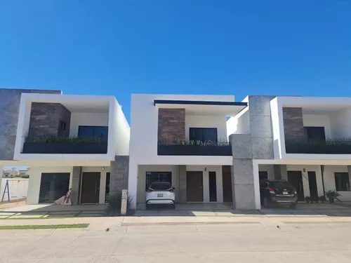 Casas en Venta en Valle Alto, Culiacán | Metros Cúbicos