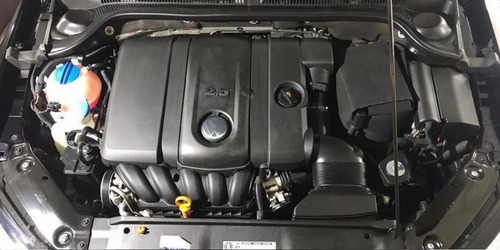 Volkswagen Vento 2.5 Luxury 170cv 2012