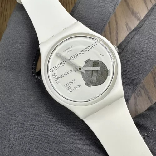 Reloj Swatch Gw170 Blanco Blanco Blanco