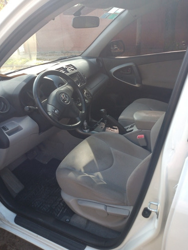 Toyota Rav4 2.4 4x2 At 2012