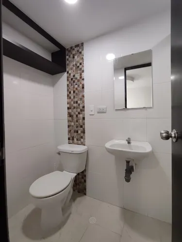 Apartamento En Arriendo En Prados Del Este. Cod A24416