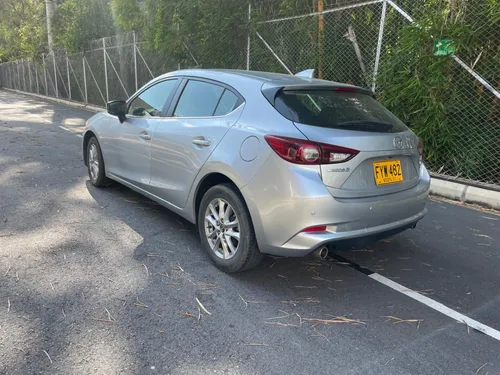 Mazda 3 2.0 Sport Touring