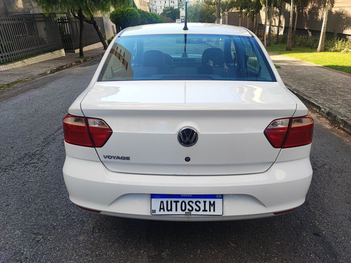 Volkswagen Voyage 1.0 12V MPI TOTALFLEX 4P MANUAL