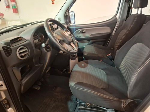 Fiat Doblo 1.8 MPI ESSENCE 7L 16V FLEX 4P MANUAL