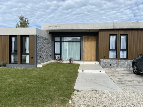 Excelente Casa En Ecuestre