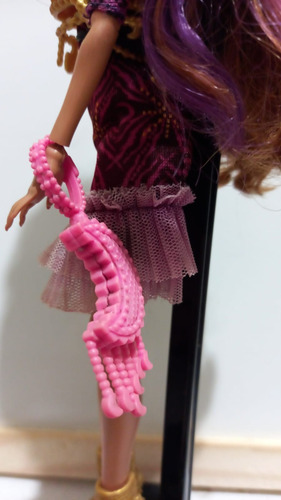 Monster High Clawdeen Wolf Luzes, Frights, Camera, Action 2