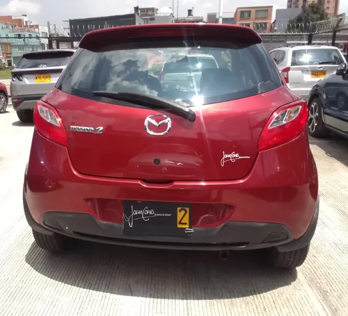 Mazda 2 Hb Mt - 2015