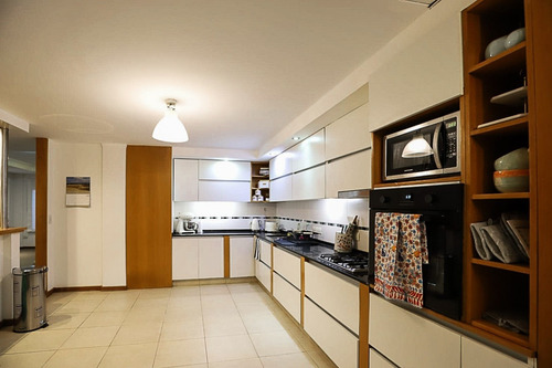 Imagen 9 de 14 de Venta De Casa De Dos Plantas, En Saint Thomas Norte, Canning