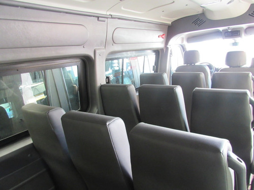 Renault Master 16 Lugares L2h2