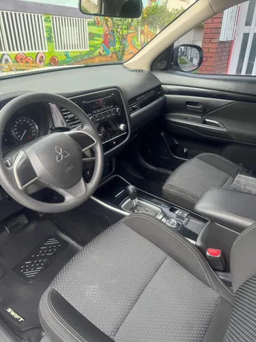 Mitsubishi Outlander 2.4 Kaiteki