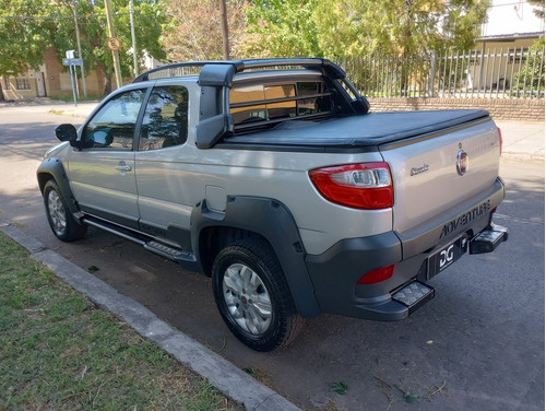 Imagen 8 de 22 de Fiat Strada 1.6 Adventure Cd Pack Top Locker 2018