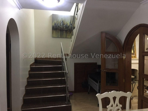 Imagen 10 de 30 de Casa En Venta En La Rosaleda Este De Barquisimeto Lara 0-4-2-4-5-9-3-7-5-4-2 Código Mls Rent-a-house: 22-20967, Cuenta Con 3 Habitaciones, 3 Baños, 156 Mts2, Conjunto Privado