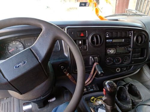 Imagem 7 de 12 de Ford Cargo 1719