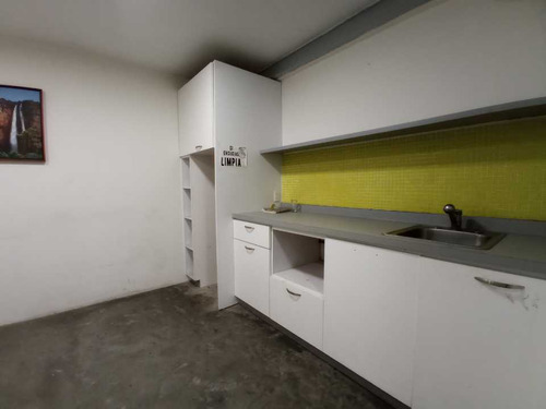 Imagen 16 de 18 de Se Vende O Alquila Galpón 1.250 M² Los Dos Caminos