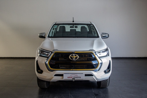 Imagen 20 de 24 de Toyota Hilux Srv 4x2 0 Km 2021 Ae820