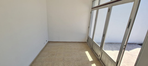 Imagen 8 de 15 de Casa De 3 Amb. Con Amplio Patio