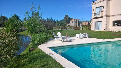 Casa En Venta Ubicado En El Encuentro, General Pacheco, Tigre
