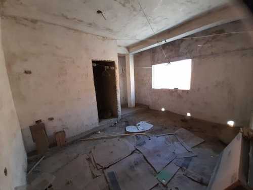 Imagen 8 de 14 de Altacasa Vende Casa En La Av. Aranzazu Valencia
