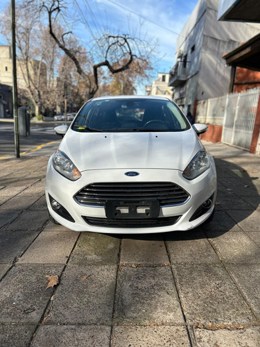 Ford Fiesta Kinetic 1.6 Titanium Powershift 120cv