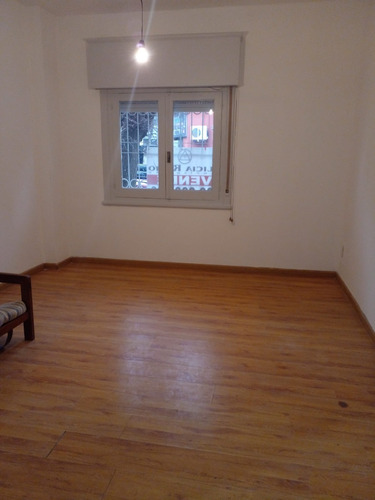 Imagen 3 de 16 de Imperdible Venta!! 2 Dormitorios, B/g, Cordón!!