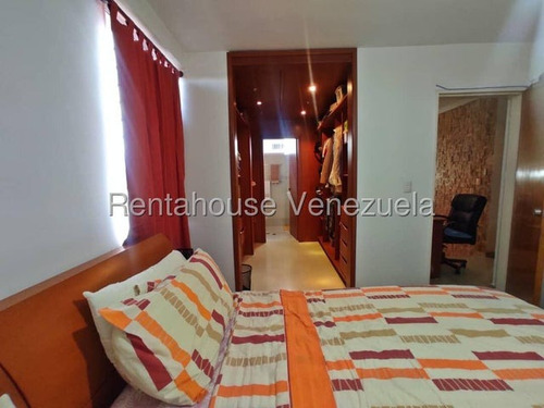 Fredxia Castillo Vende Comoda Y Amplia Casa En La Mora Cabudare # 25-18453