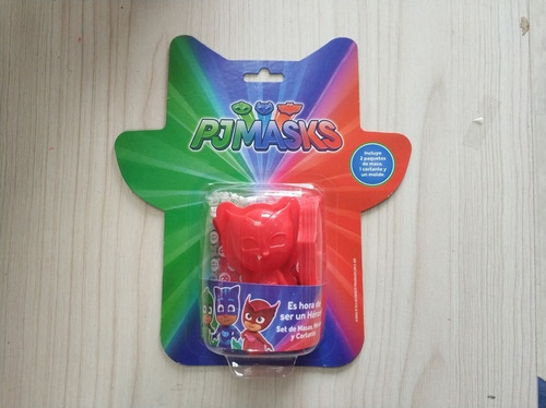 Imagen 4 de 4 de Pj Mask Heroes Blister Con Masas, Moldes Y Cortantes. Kreker