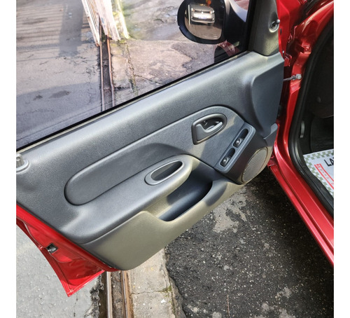 Renault Clio 1.0 EXPRESSION 16V FLEX 4P MANUAL