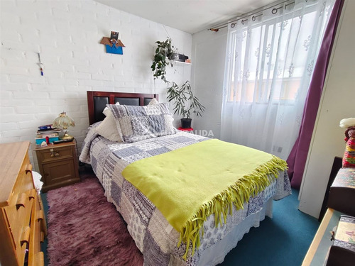 Departamento En Venta De 2 Dorm. En Maipú