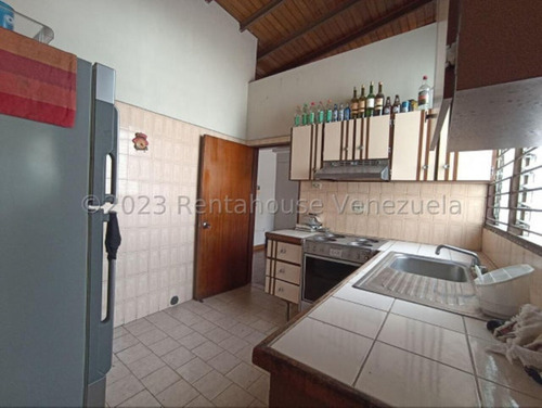 Milagros Inmuebles Edificio Venta Barquisimeto Lara Zona Oeste Economica Residencial Economico Comercial Código Inmobiliaria Rent-a-house 24-16570