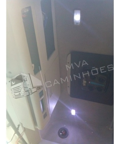 Imagem 8 de 11 de Caminhão Volkswagen 19-320 - 4x2 T