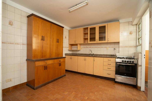 Venta 4 Ambientes C/balcón Flores Apto Credito